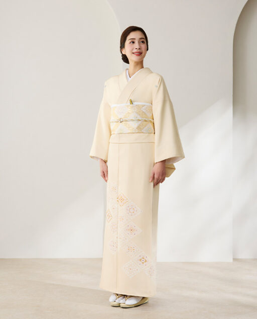 クリーム菱華紋