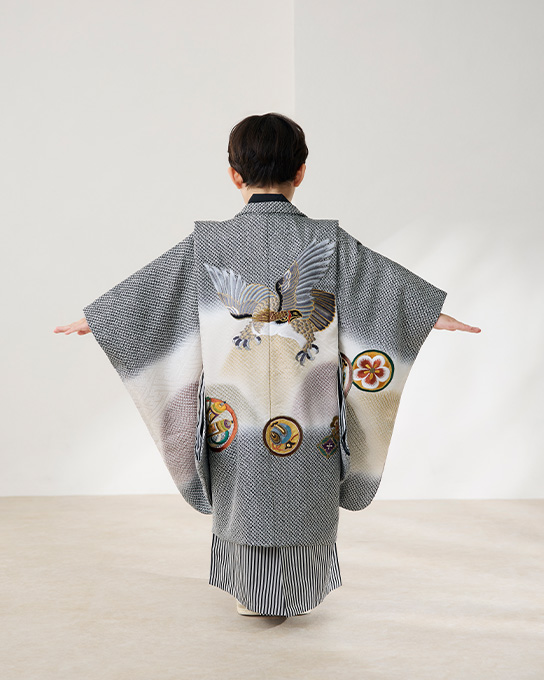 正絹黒疋田に鷹
