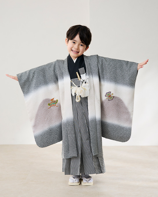正絹黒疋田に鷹